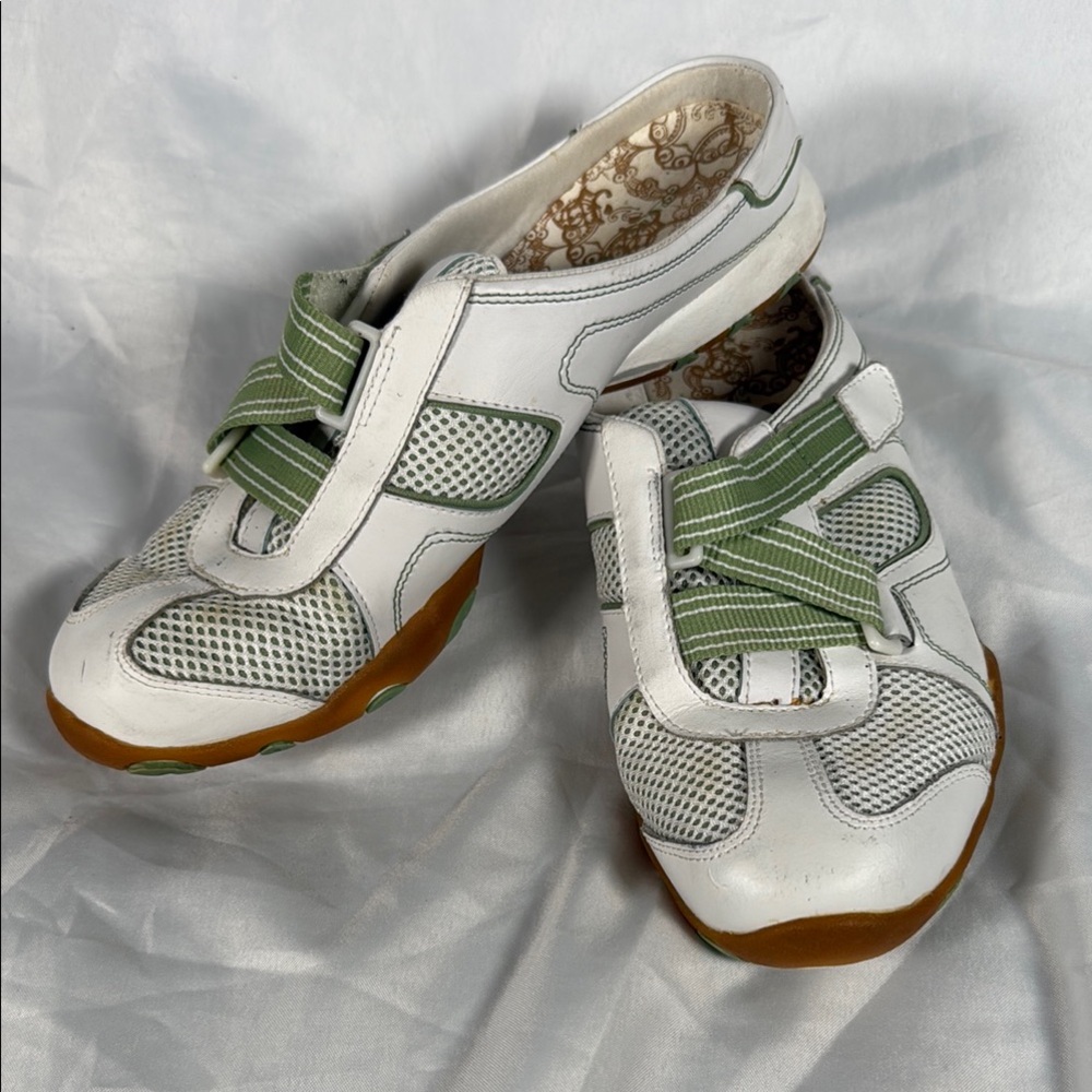 White & Green Lower East Side Women's Leather & Nylon Slip-On Shoes - Size 7.5